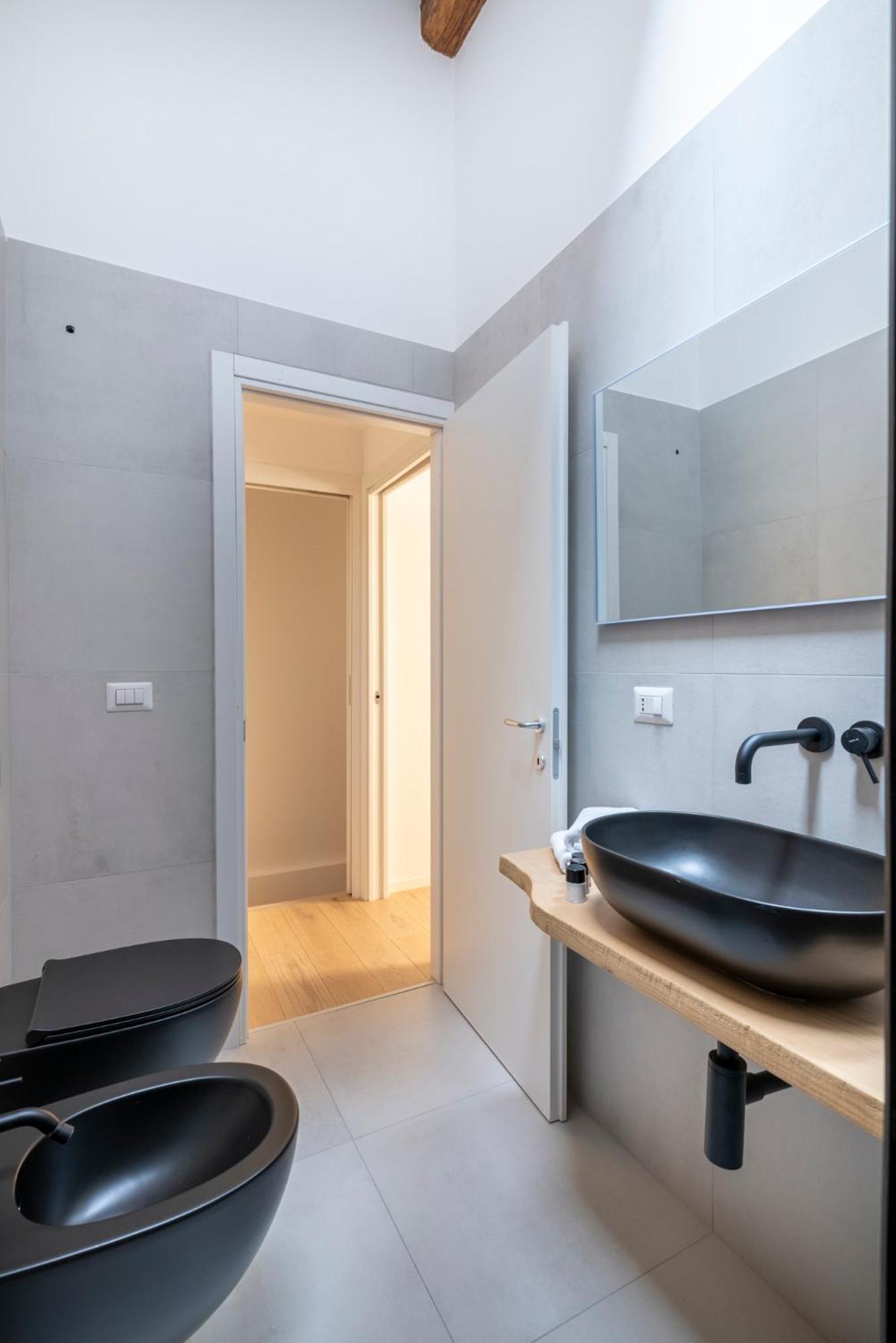 Aldrovandi Luxury Suites And Apartment Bolonya Dış mekan fotoğraf