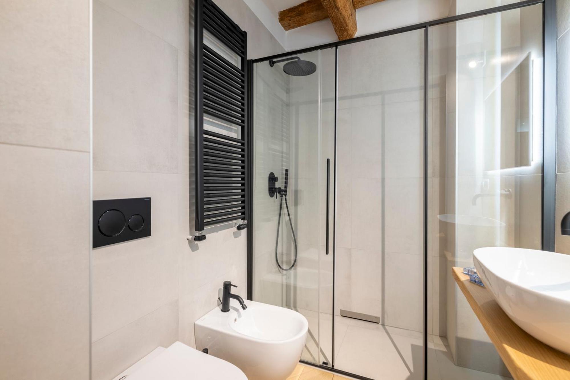Aldrovandi Luxury Suites And Apartment Bolonya Dış mekan fotoğraf